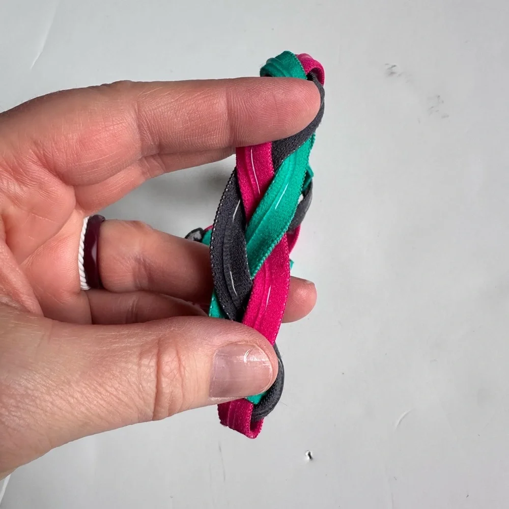 Under Armour twisted headband